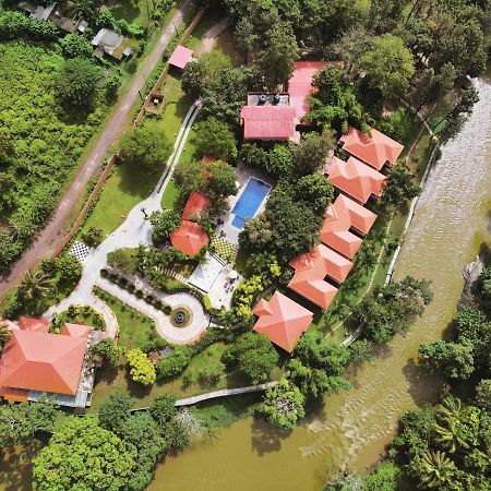Regenta Jungle Resort Kabini Springs Begūr Buitenkant foto