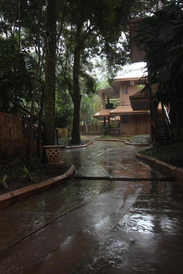 Regenta Jungle Resort Kabini Springs Begūr Buitenkant foto