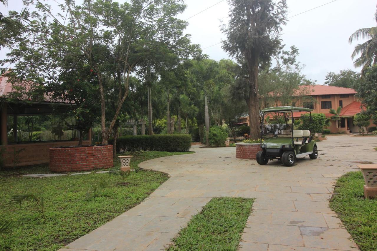 Regenta Jungle Resort Kabini Springs Begūr Buitenkant foto